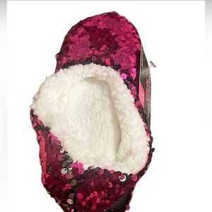Sparkly Pink Girls Slippers and hair ties- NWT